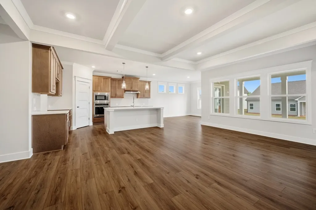 180 Yuma Lane White House TN 37188