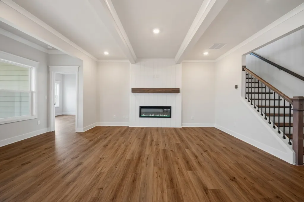 180 Yuma Lane White House TN 37188
