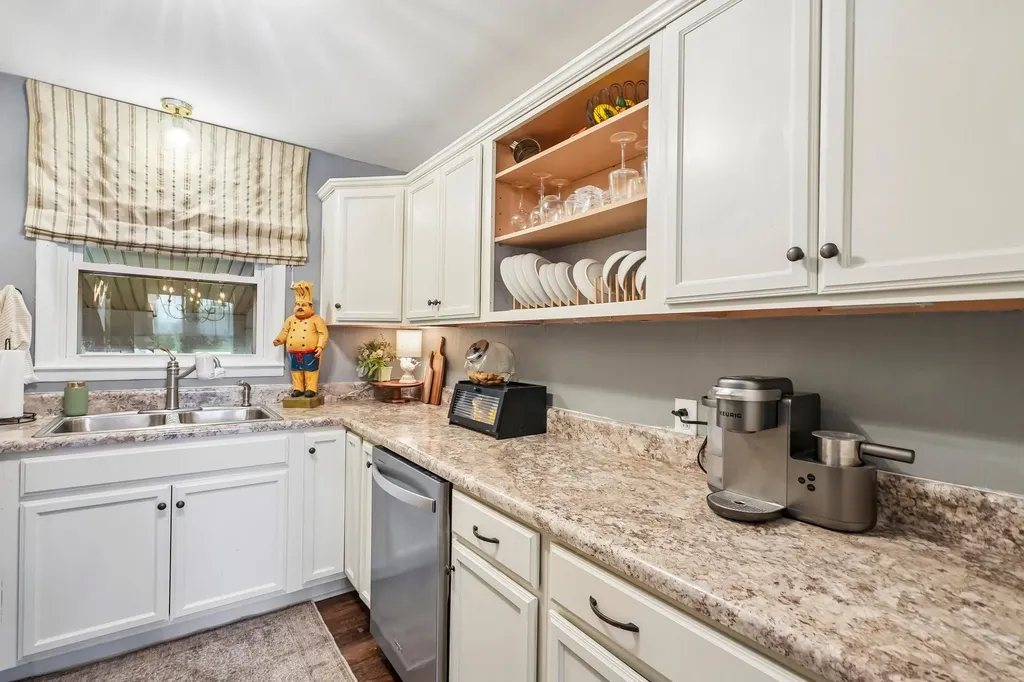 1220 Rome Pike Lebanon TN 37087