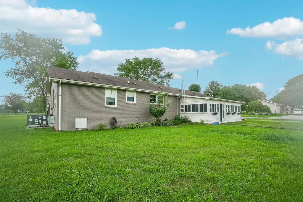 1220 Rome Pike Lebanon TN 37087