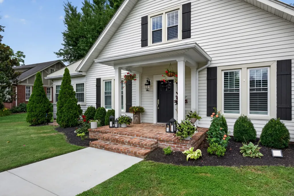 105 Ross Avenue Mcminnville TN 37110