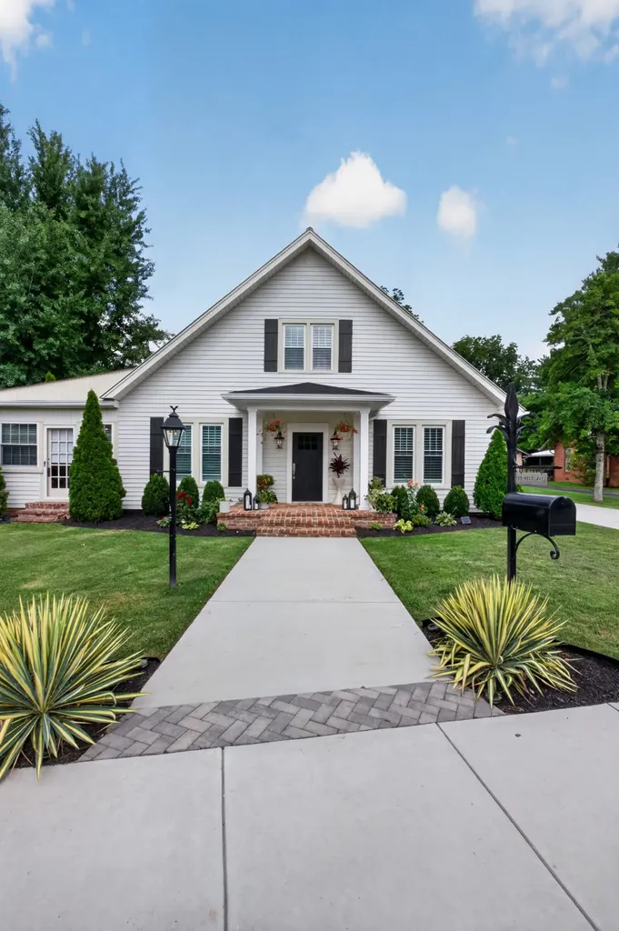 105 Ross Avenue Mcminnville TN 37110