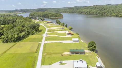 648 River Front Drive Clifton TN 38425