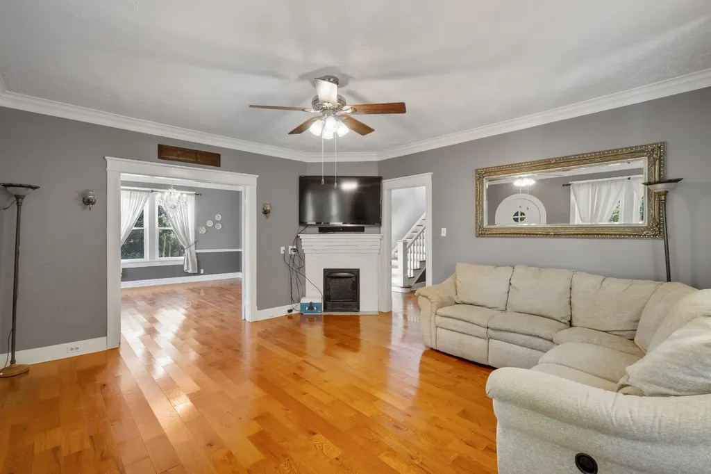 4525 Highway 231, S Castalian Springs TN 37031