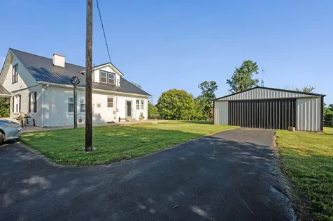 4525 Highway 231, S Castalian Springs TN 37031
