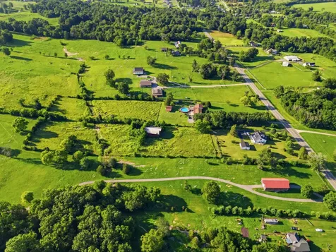 4525 Highway 231, S Castalian Springs TN 37031