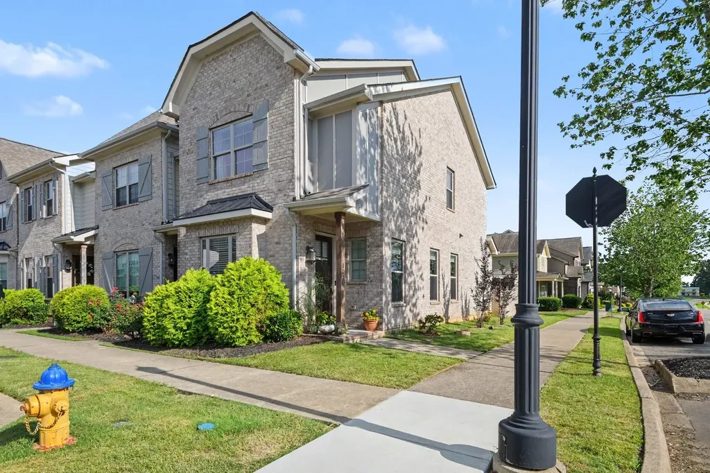 107 Savannah Avenue Pleasant View TN 37146