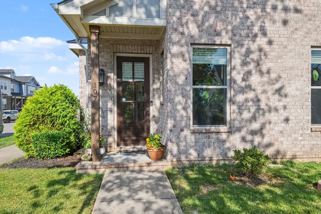 107 Savannah Avenue Pleasant View TN 37146