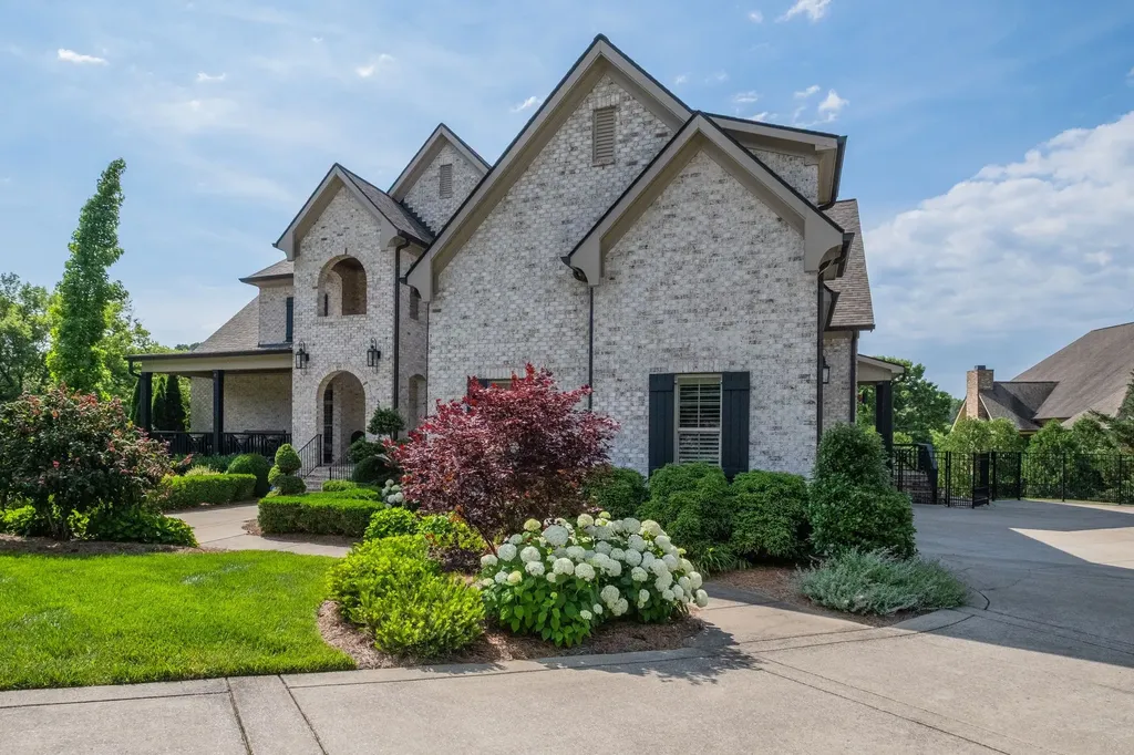 2205 Stardust Court Franklin TN 37069
