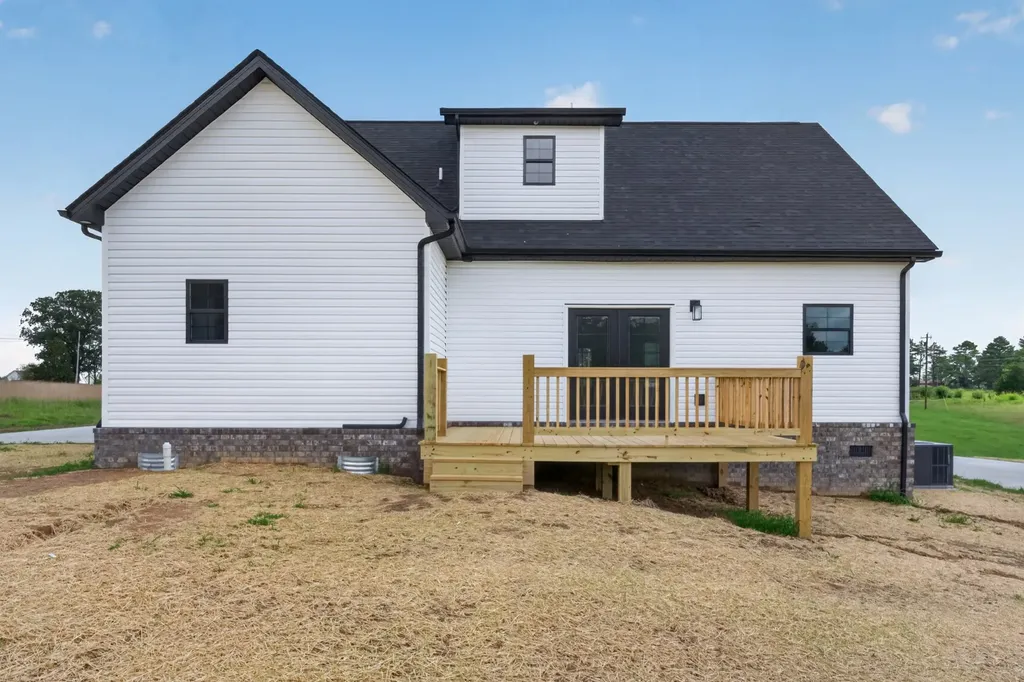 650 Jefferson Road Smithville TN 37166