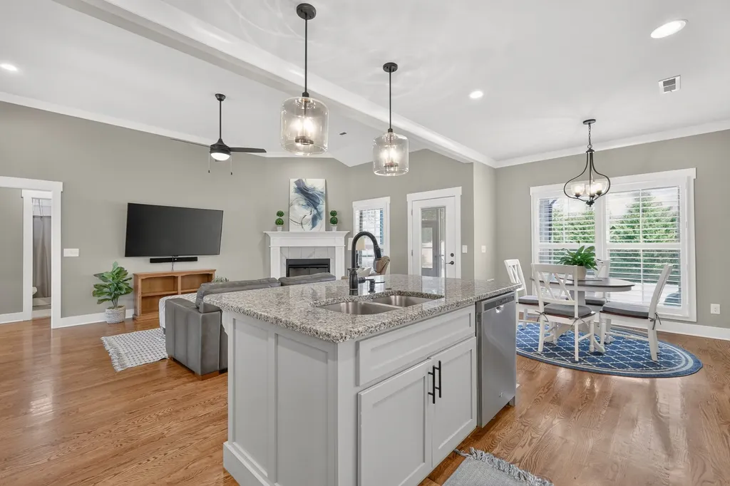 197 Bluegrass Road Manchester TN 37355