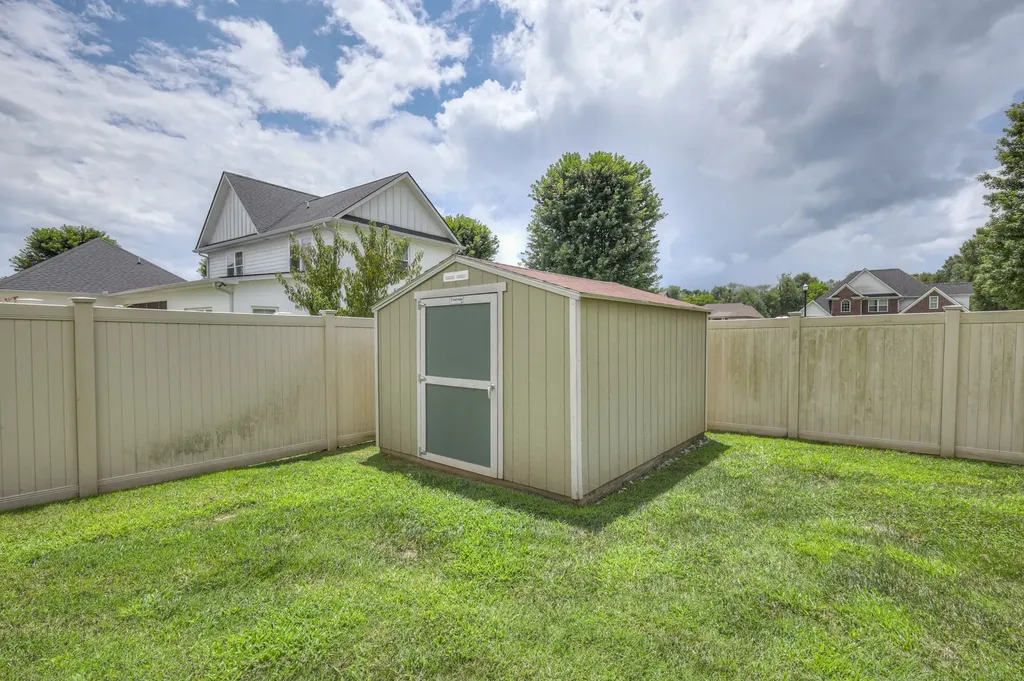 197 Bluegrass Road Manchester TN 37355
