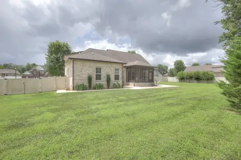 197 Bluegrass Road Manchester TN 37355