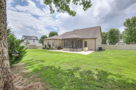 197 Bluegrass Road Manchester TN 37355