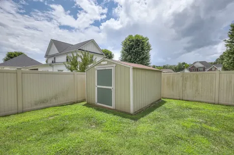 197 Bluegrass Road Manchester TN 37355