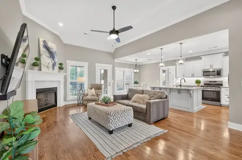 197 Bluegrass Road Manchester TN 37355