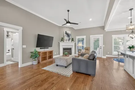 197 Bluegrass Road Manchester TN 37355