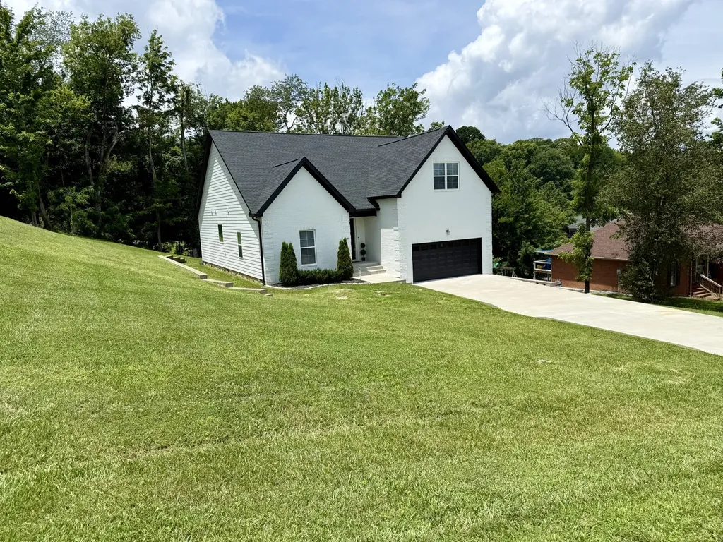 486 David Avenue Lewisburg TN 37091