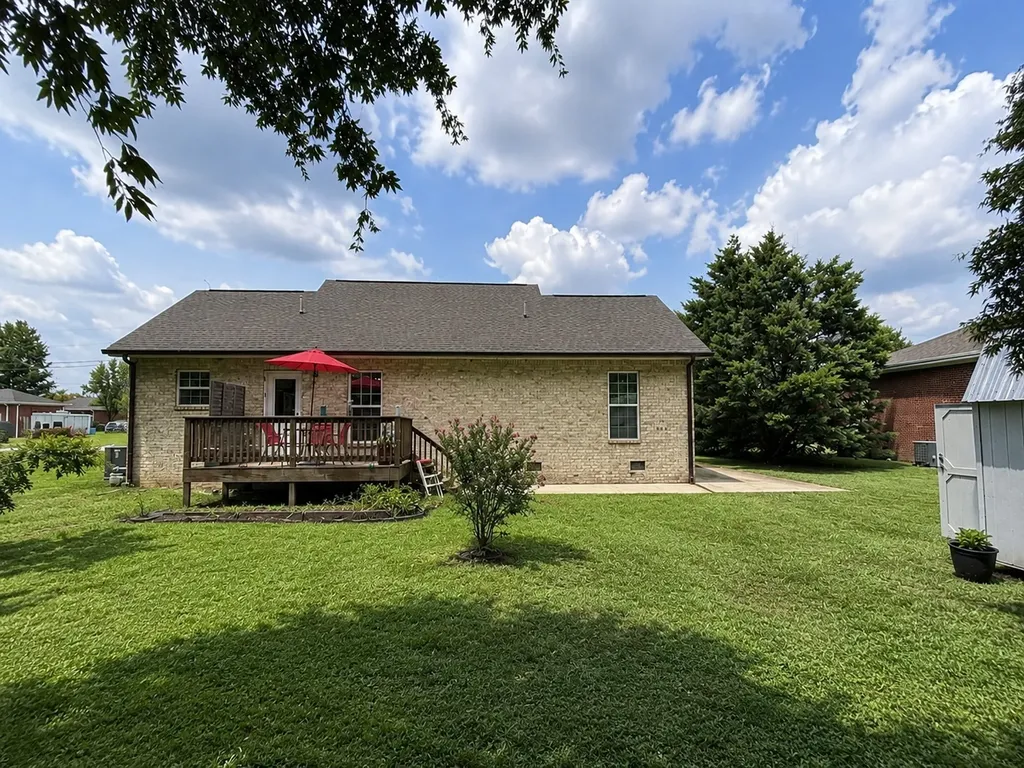 656 Kendra Drive Smithville TN 37166