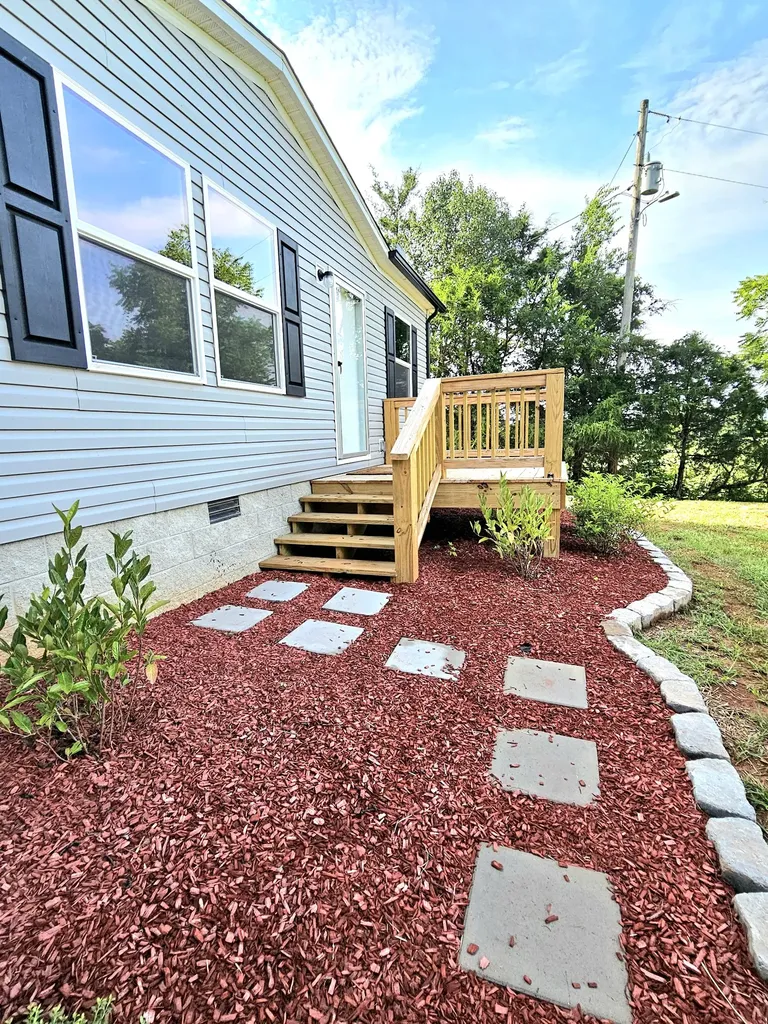885 Junior Witt Road Rock Island TN 38581