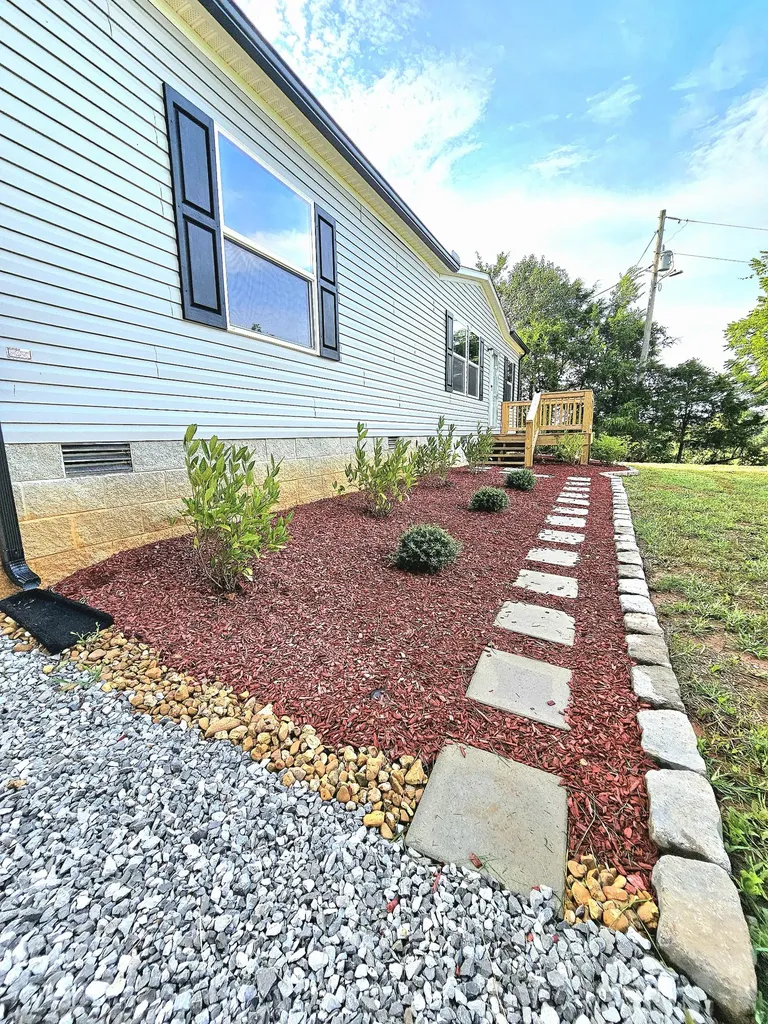 885 Junior Witt Road Rock Island TN 38581