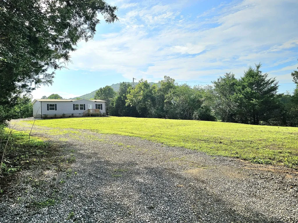 885 Junior Witt Road Rock Island TN 38581