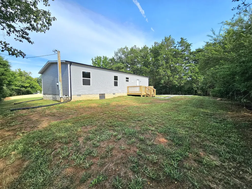885 Junior Witt Road Rock Island TN 38581