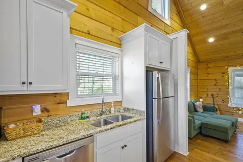 11830 U.s. 41 Monteagle TN 37356