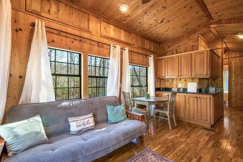 11830 U.s. 41 Monteagle TN 37356