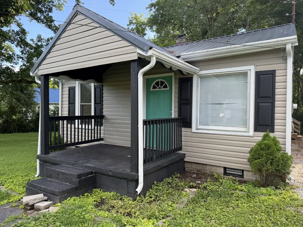 708 S Franklin Street Tullahoma TN 37388