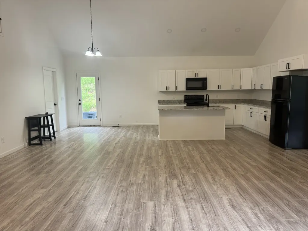 2065 Collier Road Lewisburg TN 37091