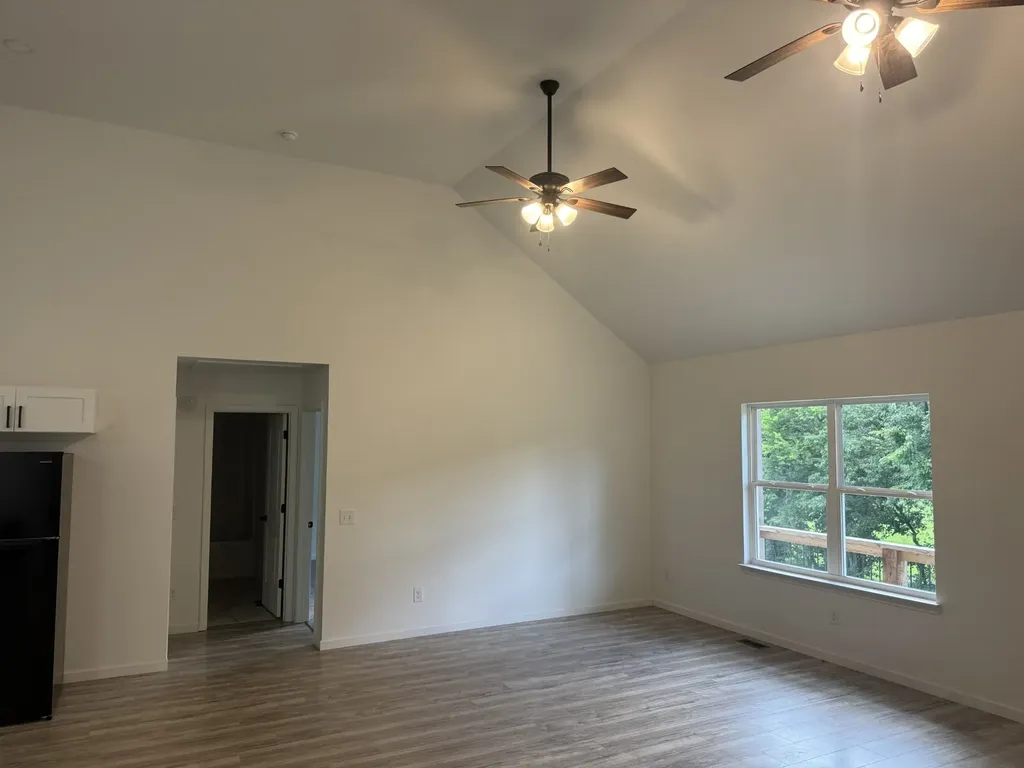 2065 Collier Road Lewisburg TN 37091
