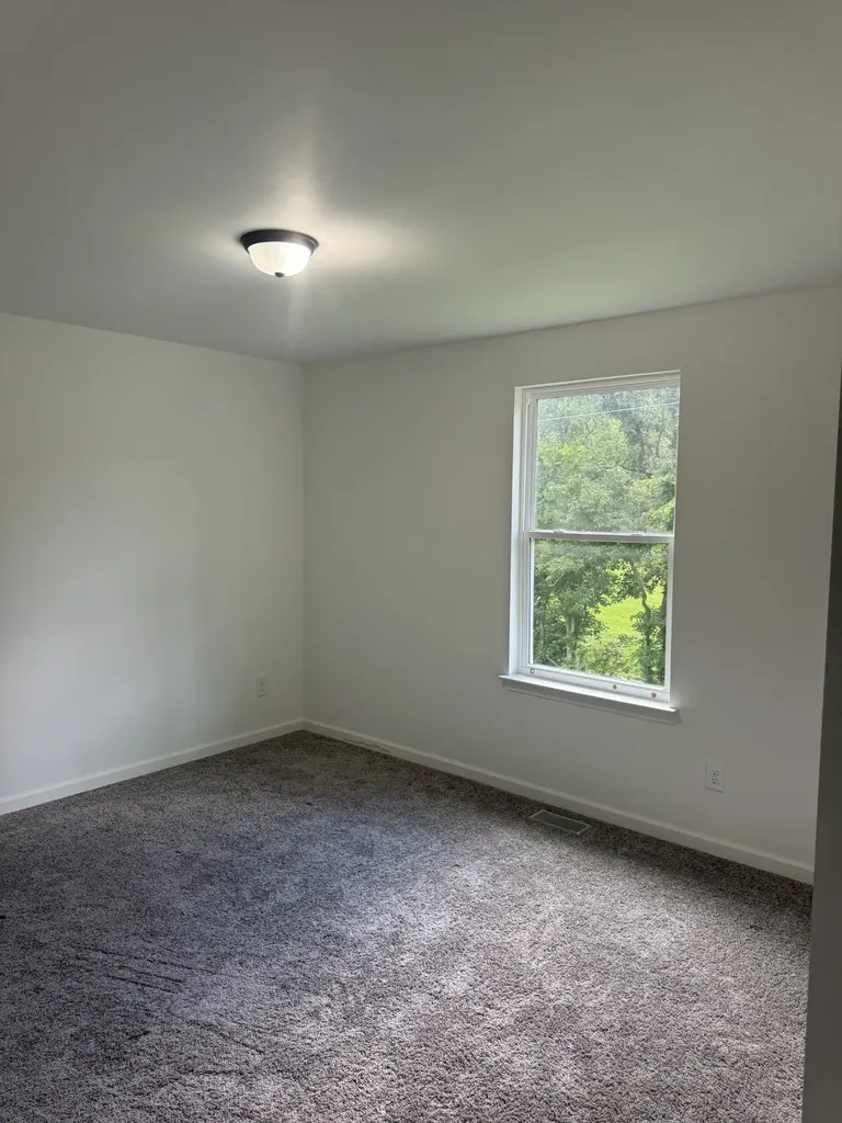 2065 Collier Road Lewisburg TN 37091