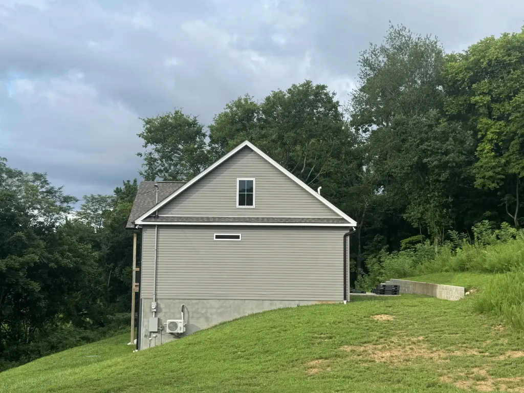 2065 Collier Road Lewisburg TN 37091
