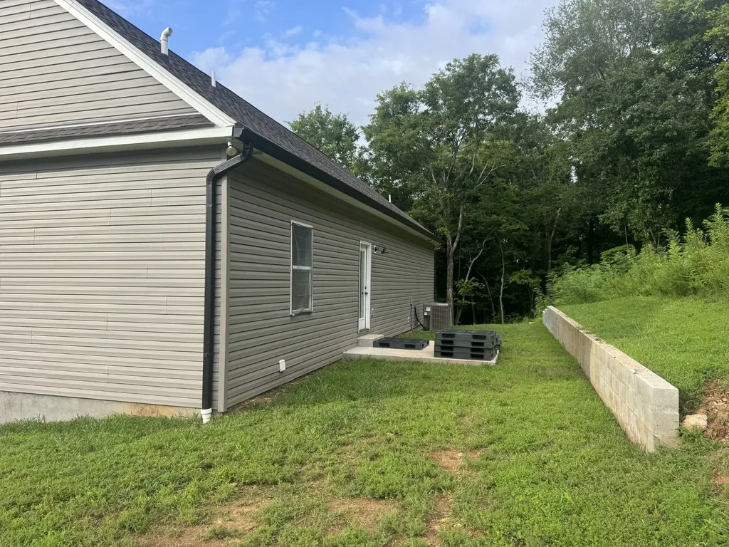 2065 Collier Road Lewisburg TN 37091