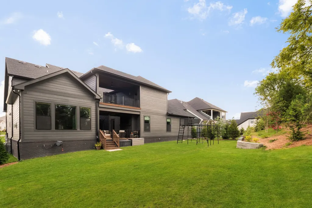 3392 Sarah Bee Lane Thompsons Station TN 37179