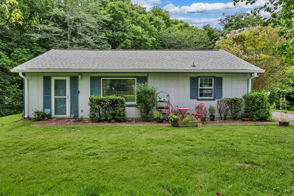 263 Edmondson Ferry Road Clarksville TN 37040