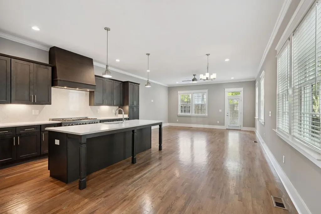 1007B Southside Avenue Nashville TN 37203