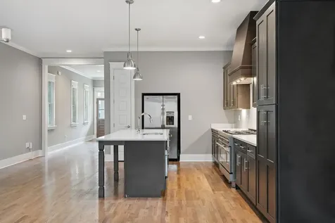 1007B Southside Avenue Nashville TN 37203