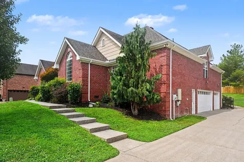 1035 Margaret Drive Hendersonville TN 37075
