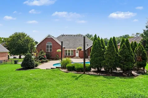 1035 Margaret Drive Hendersonville TN 37075