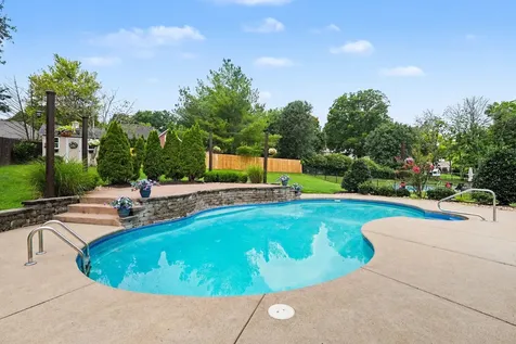 1035 Margaret Drive Hendersonville TN 37075