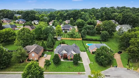 1035 Margaret Drive Hendersonville TN 37075