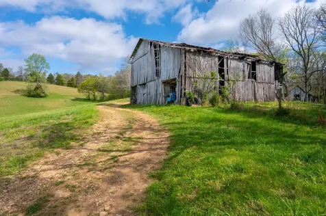 2882 Yokley Road Lynnville TN 38472