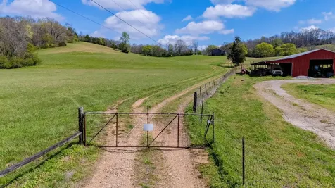 2882 Yokley Road Lynnville TN 38472