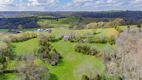 2882 Yokley Road Lynnville TN 38472