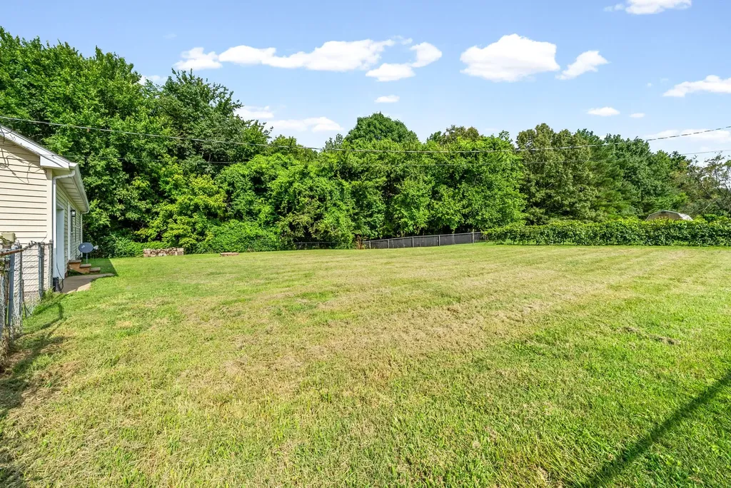 1474 Old Dover Road Clarksville TN 37042