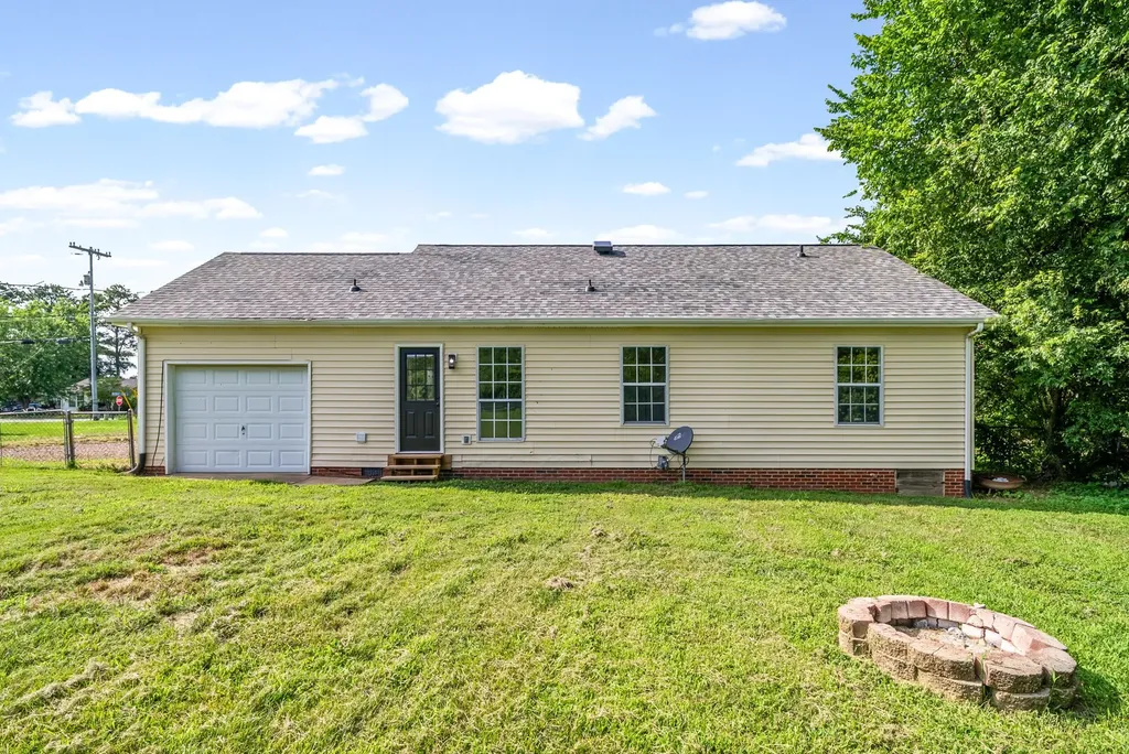 1474 Old Dover Road Clarksville TN 37042