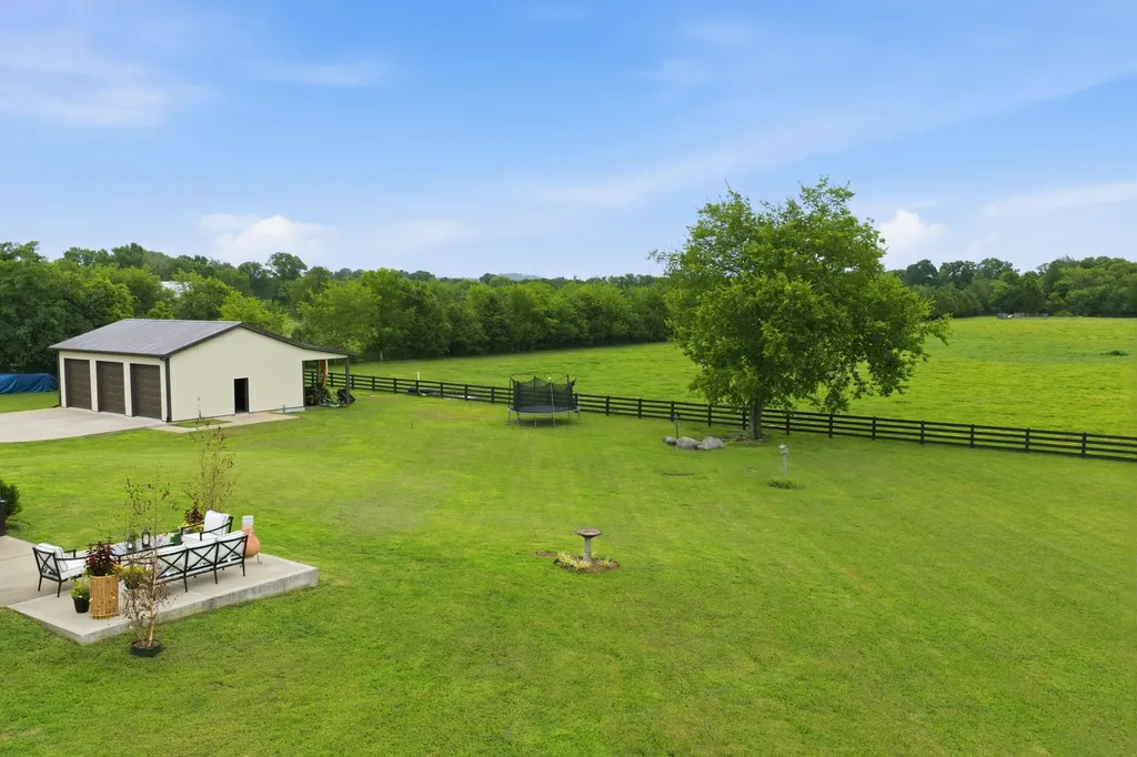 4555 Webb Road Murfreesboro TN 37128