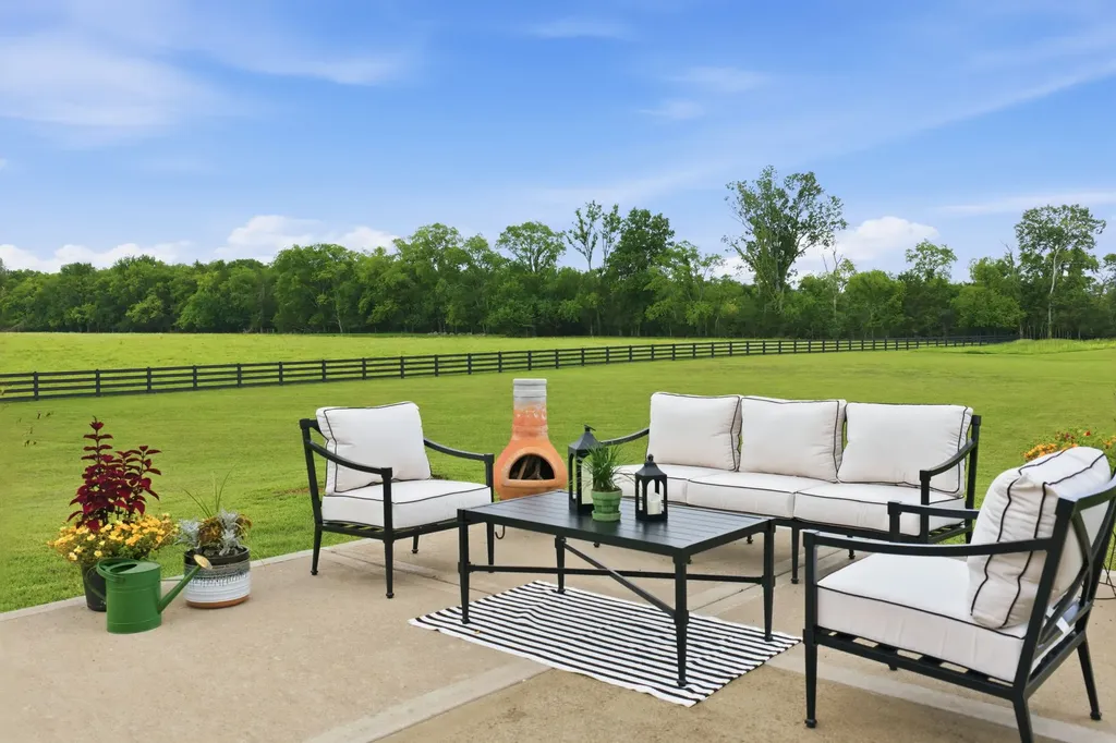 4555 Webb Road Murfreesboro TN 37128